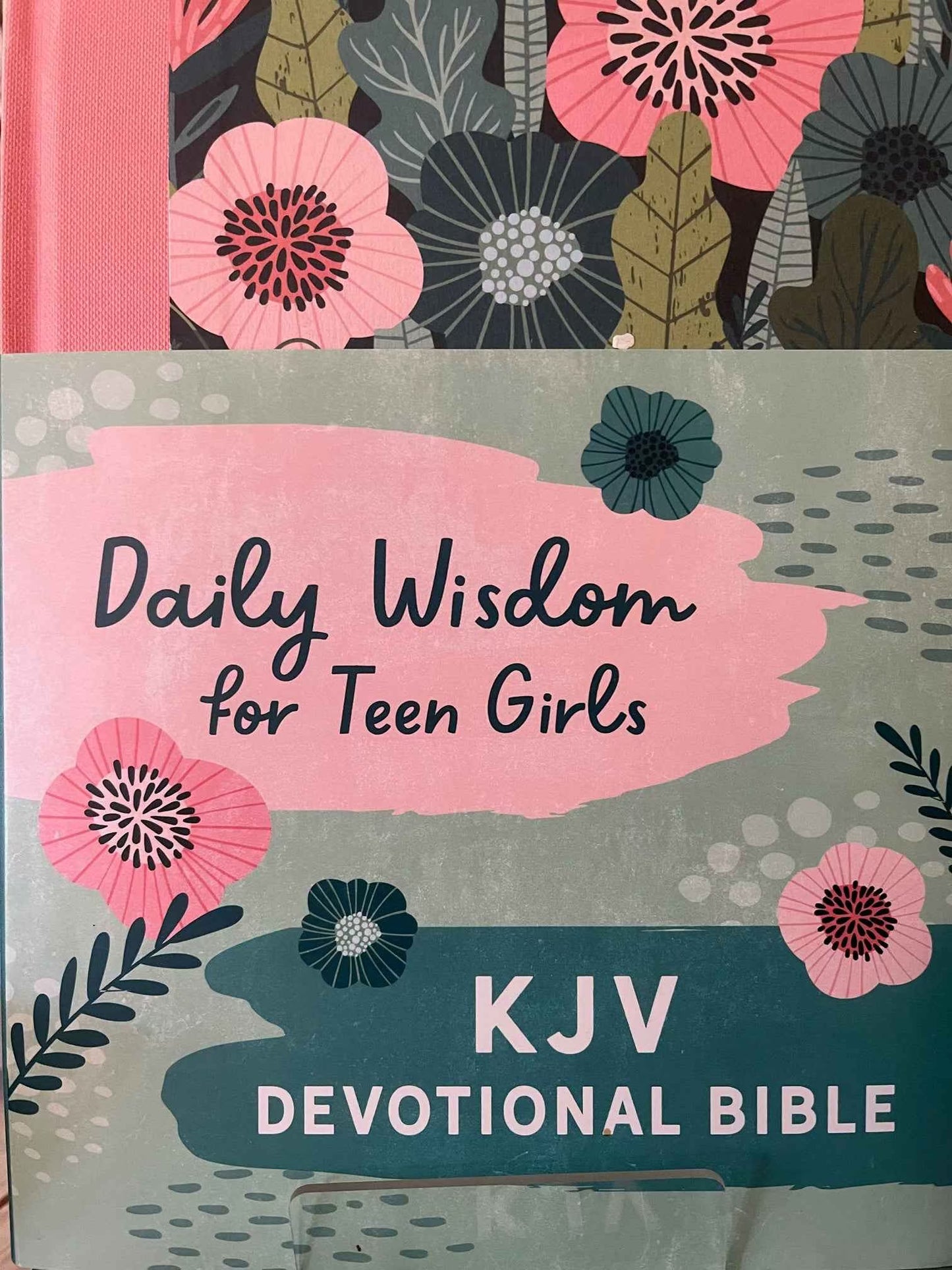 Daily Wisdom For Teen Girls - Havens Marketplace