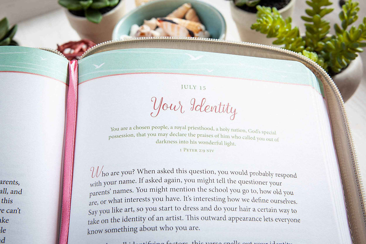 Strength for Today for Teen Girls (Daily Devotional)