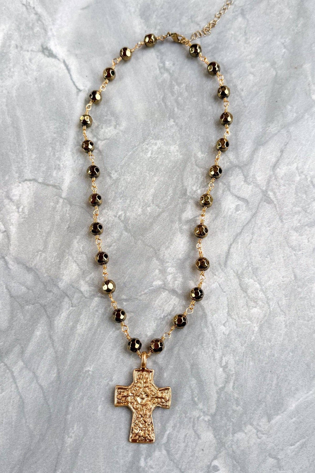 Talus Gold Necklaces