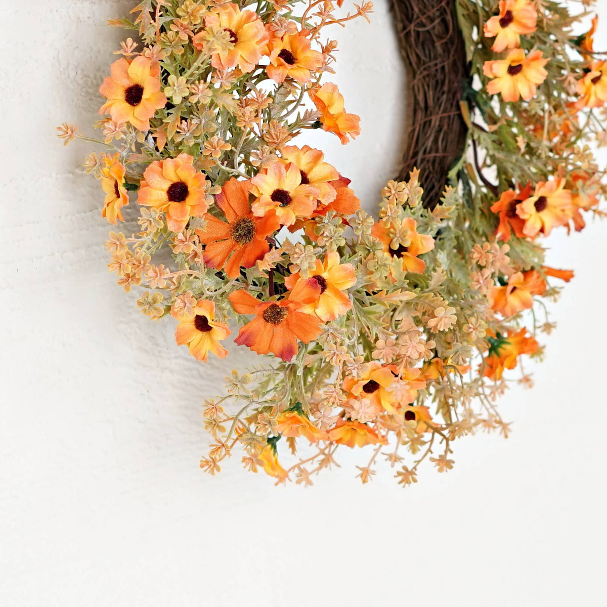 530010- 16in Twig Wreath-Autumn Perennials Garden